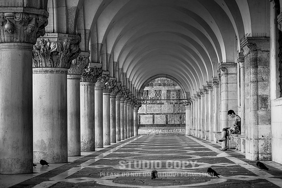 _MG_1798 Reading in Venice