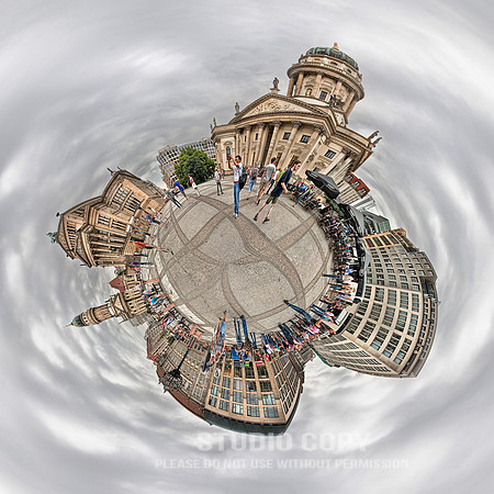 gendanmenmarkt_berlin Globe Image