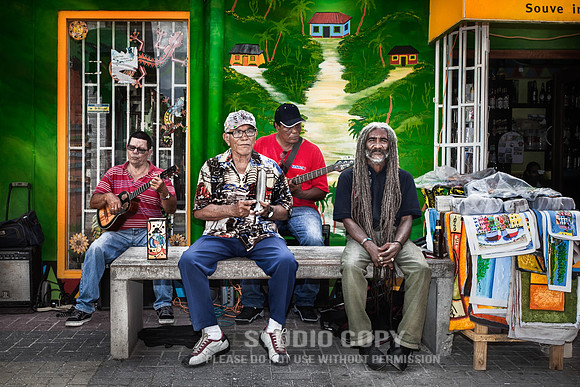 CDR_02122013_0260-2 curacao band