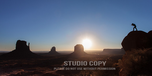 CDR_02262014_0201 xtian in monument valley