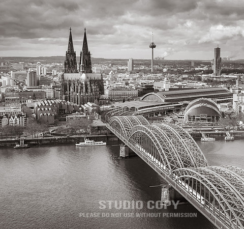 CDR_11172015_0272_cologne
