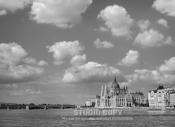 CDR_05172017_0444-Budapest-clouds-and-parliament