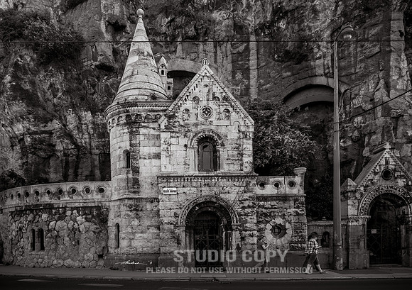 CDR_05202017_0412-budapest-cliff-church