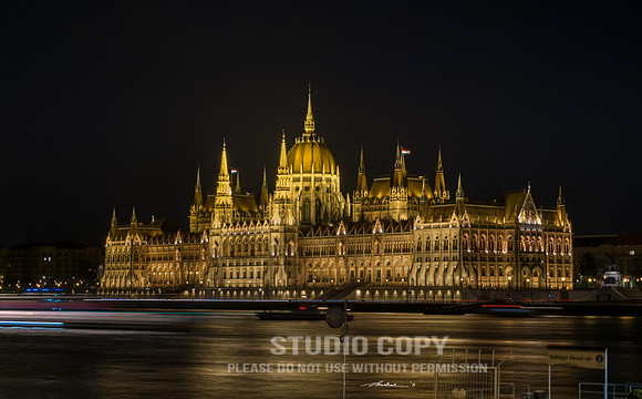 CDR_05202017_1015-Parliament-Budapest-at-night
