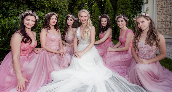 CDR_07012018_2012 (1) mirela and bridesmaids